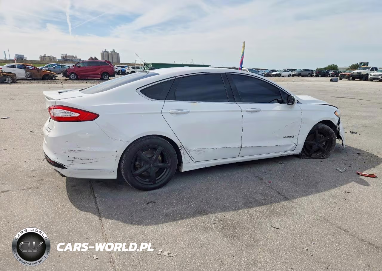 2015 Ford Fusion Titanium Hev VIN:3FA6P0RU7FR114006 - 3