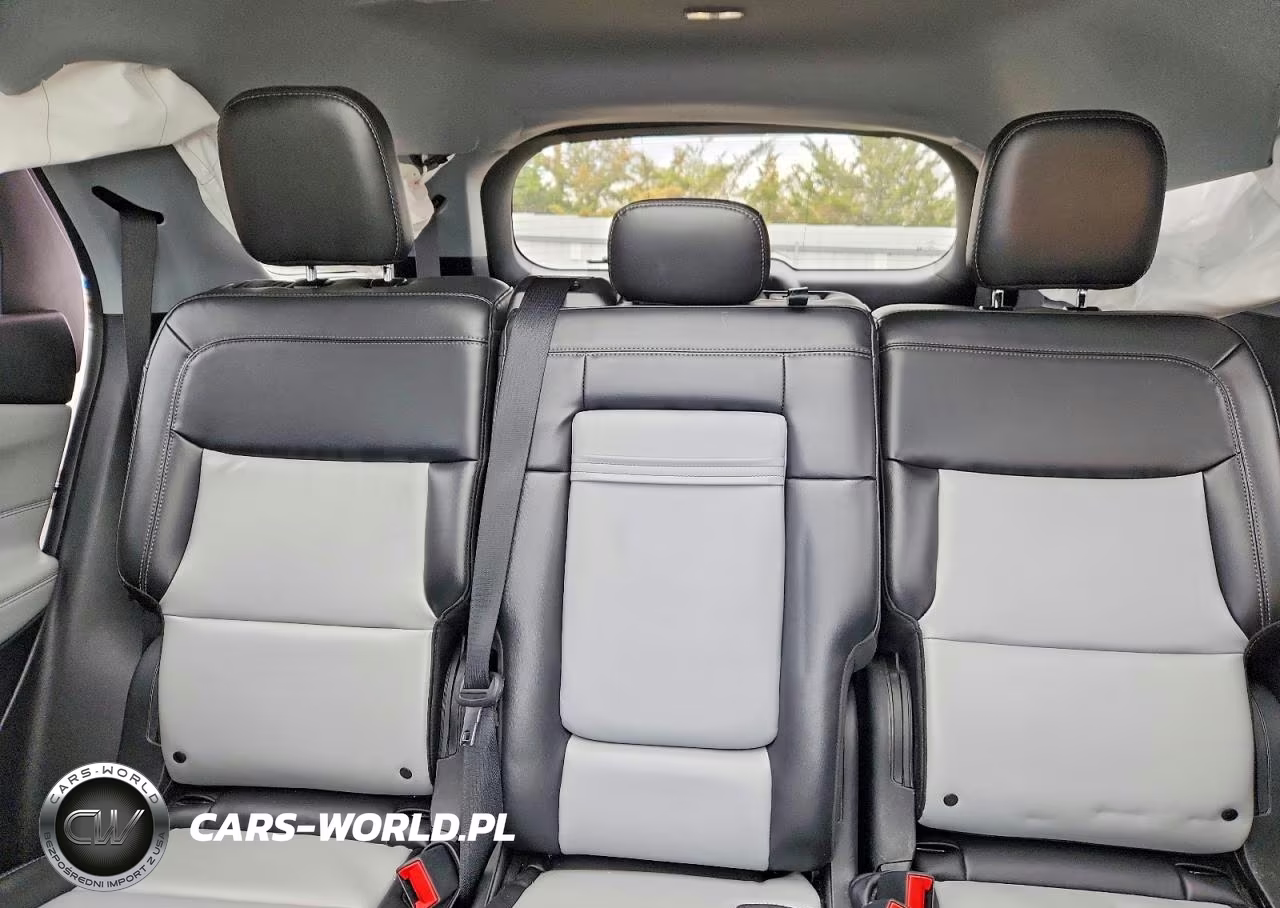 2022 Ford Explorer Xlt VIN:1FMSK8DH6NGA72333 - 10