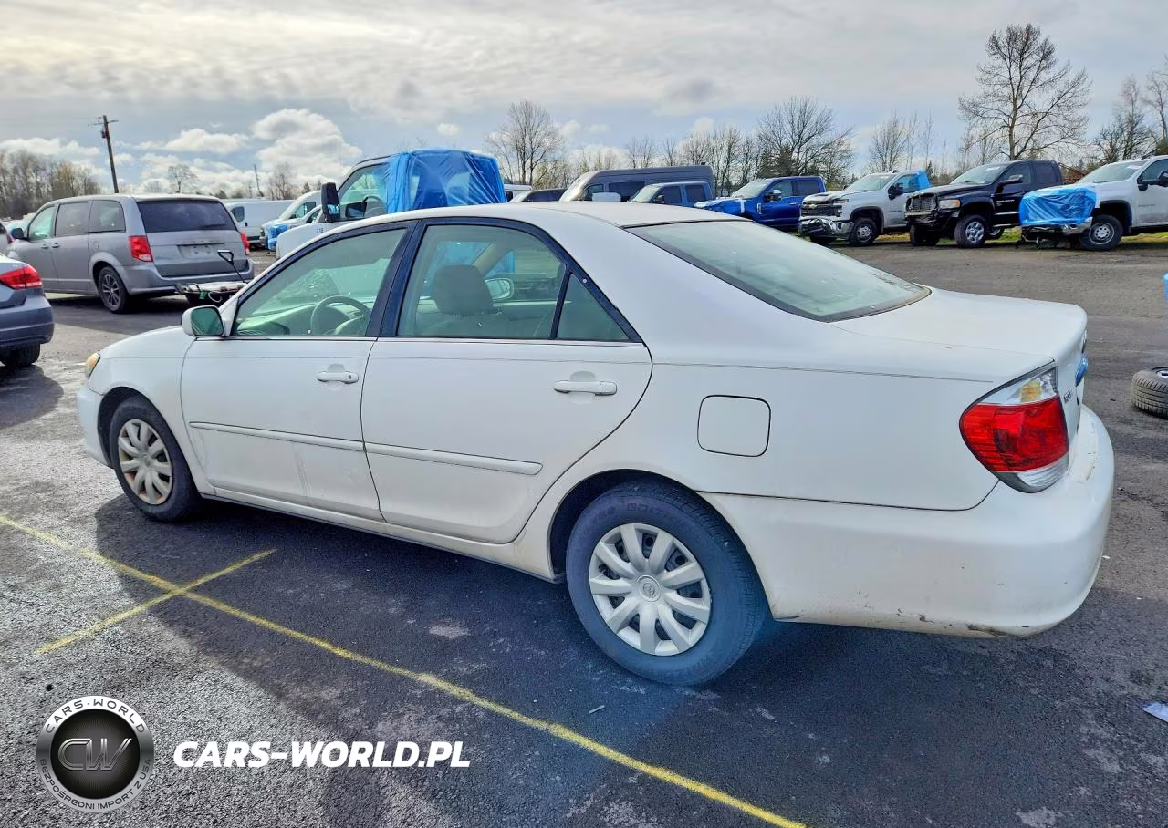 2005 Toyota Camry Le VIN:4T1BE32K15U600399 - 2