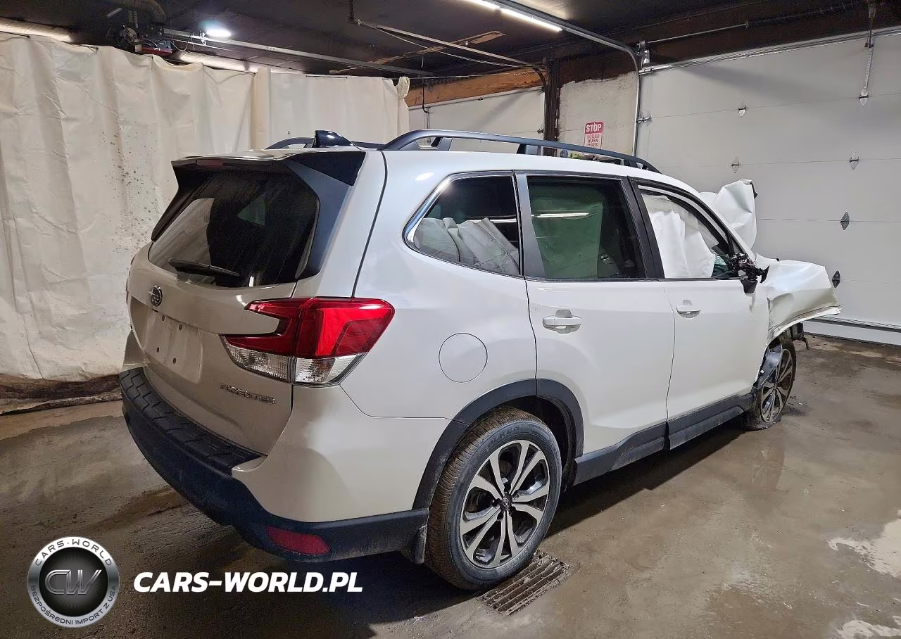 2024 Subaru Forester Limited VIN:JF2SKALC0RH444378 - 3