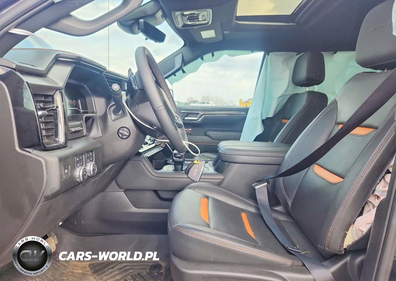 2025 GMC Sierra K1500 At4 VIN:3GTUUEEL0SG374211 - 7