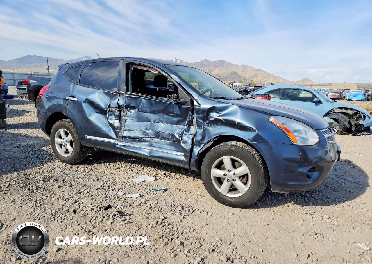 2013 Nissan Rogue S VIN:JN8AS5MV0DW149467 - 4