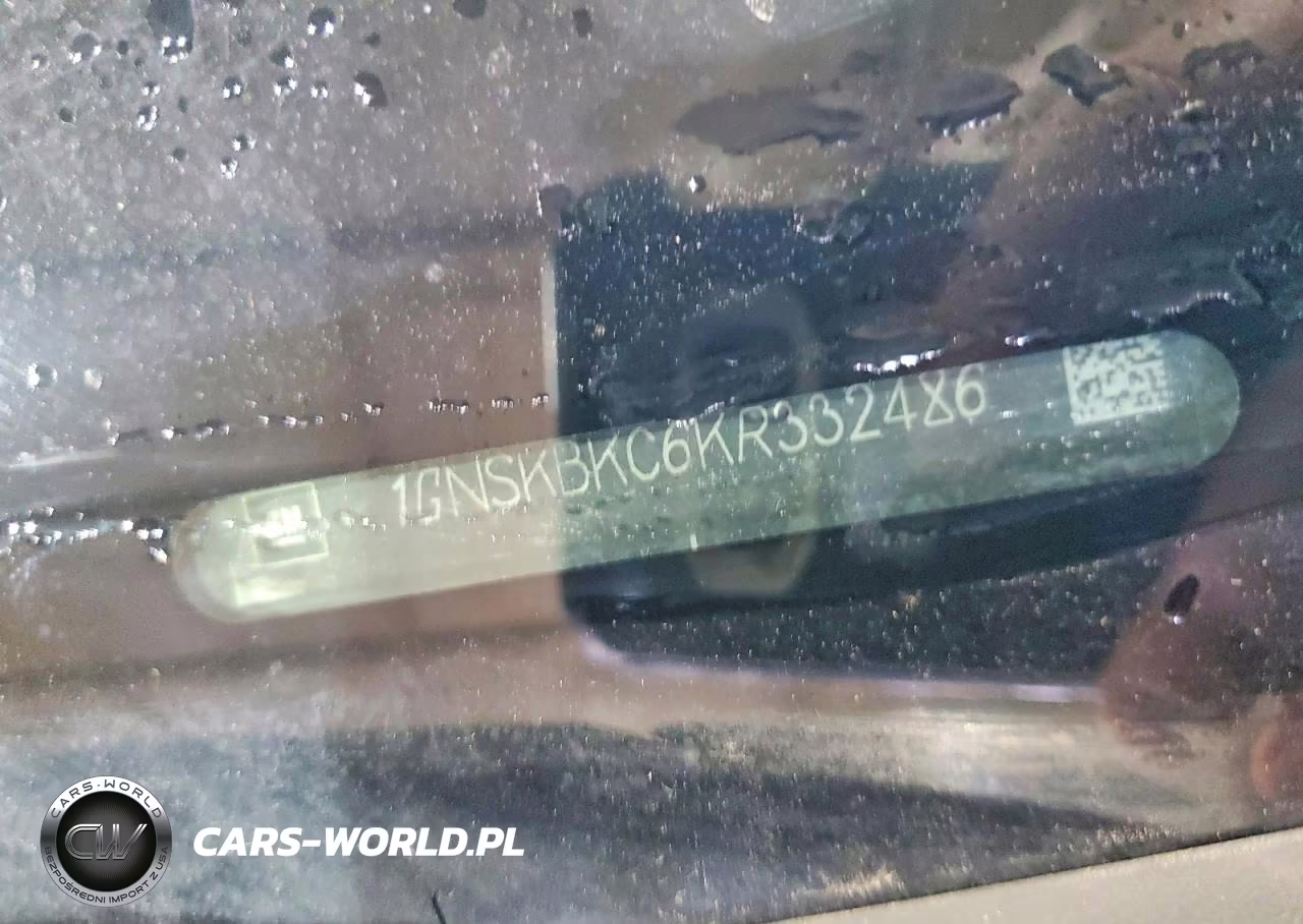 2019 Chevrolet Tahoe K1500 Lt VIN:1GNSKBKC6KR332486 - 13