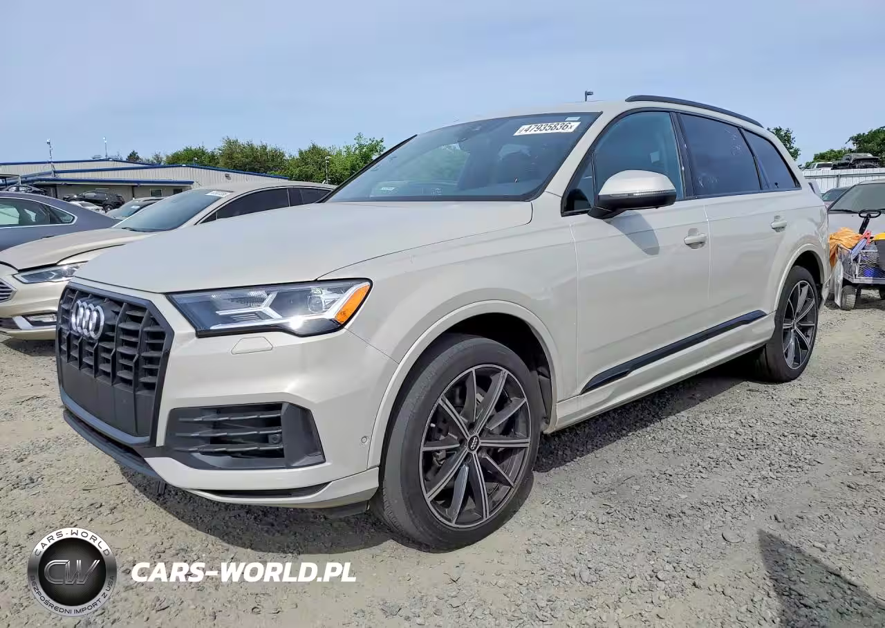 2020 Audi Q7 Premium Plus