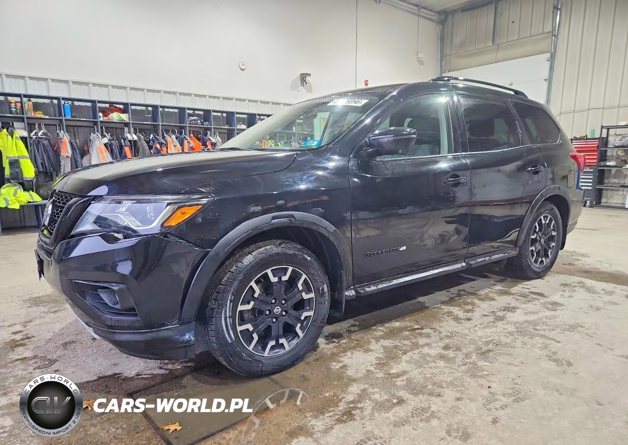 2020 Nissan Pathfinder Sl