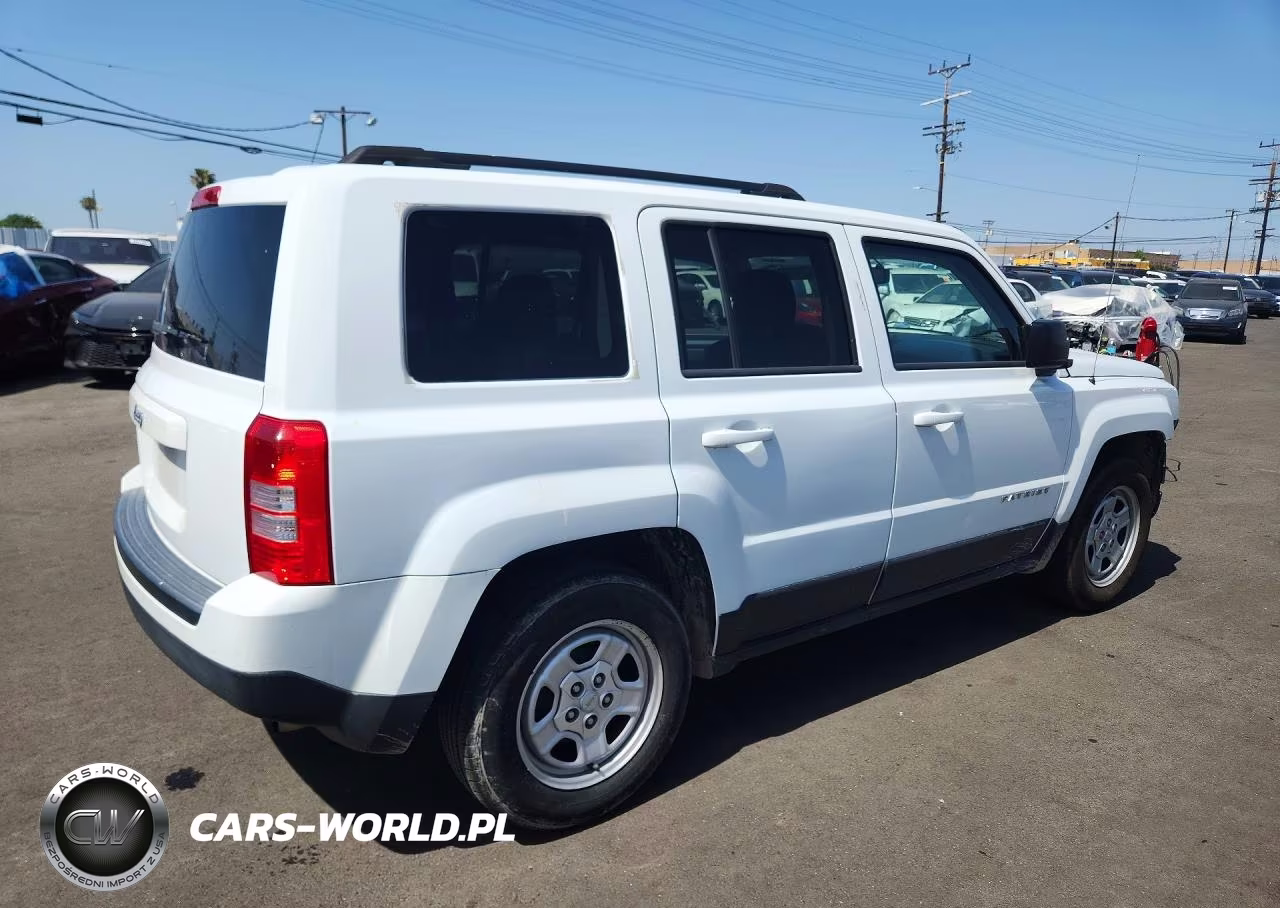 2016 Jeep Patriot Sport VIN:1C4NJPBA3GD525915 - 3
