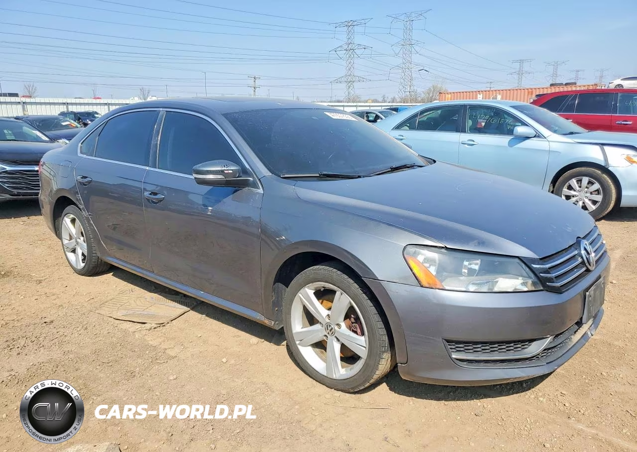2013 Volkswagen Passat Se VIN:1VWBP7A33DC117935 - 4
