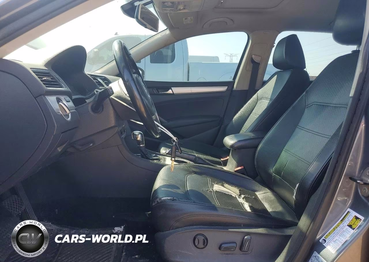 2013 Volkswagen Passat Se VIN:1VWBP7A33DC117935 - 7
