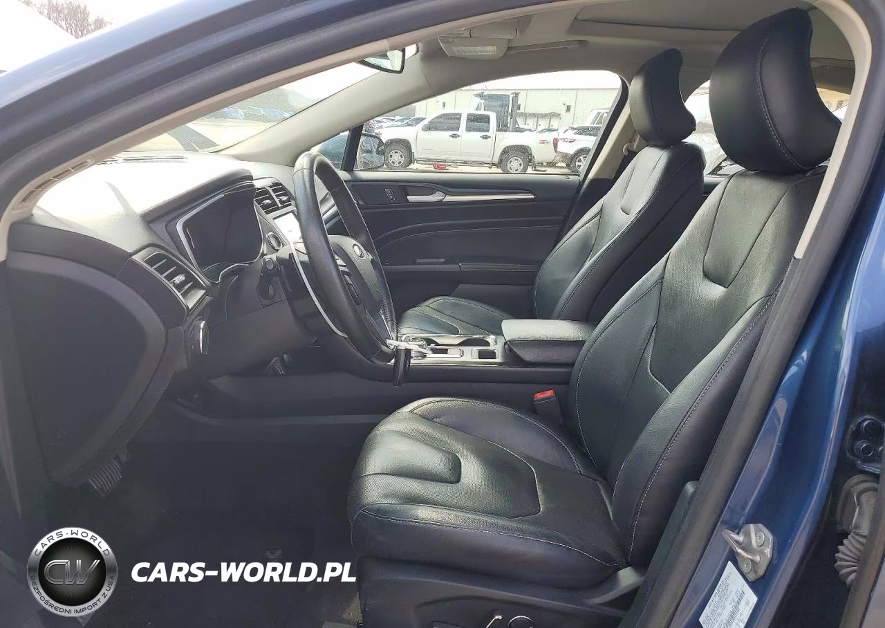 2019 Ford Fusion Titanium VIN:3FA6P0D92KR124181 - 7