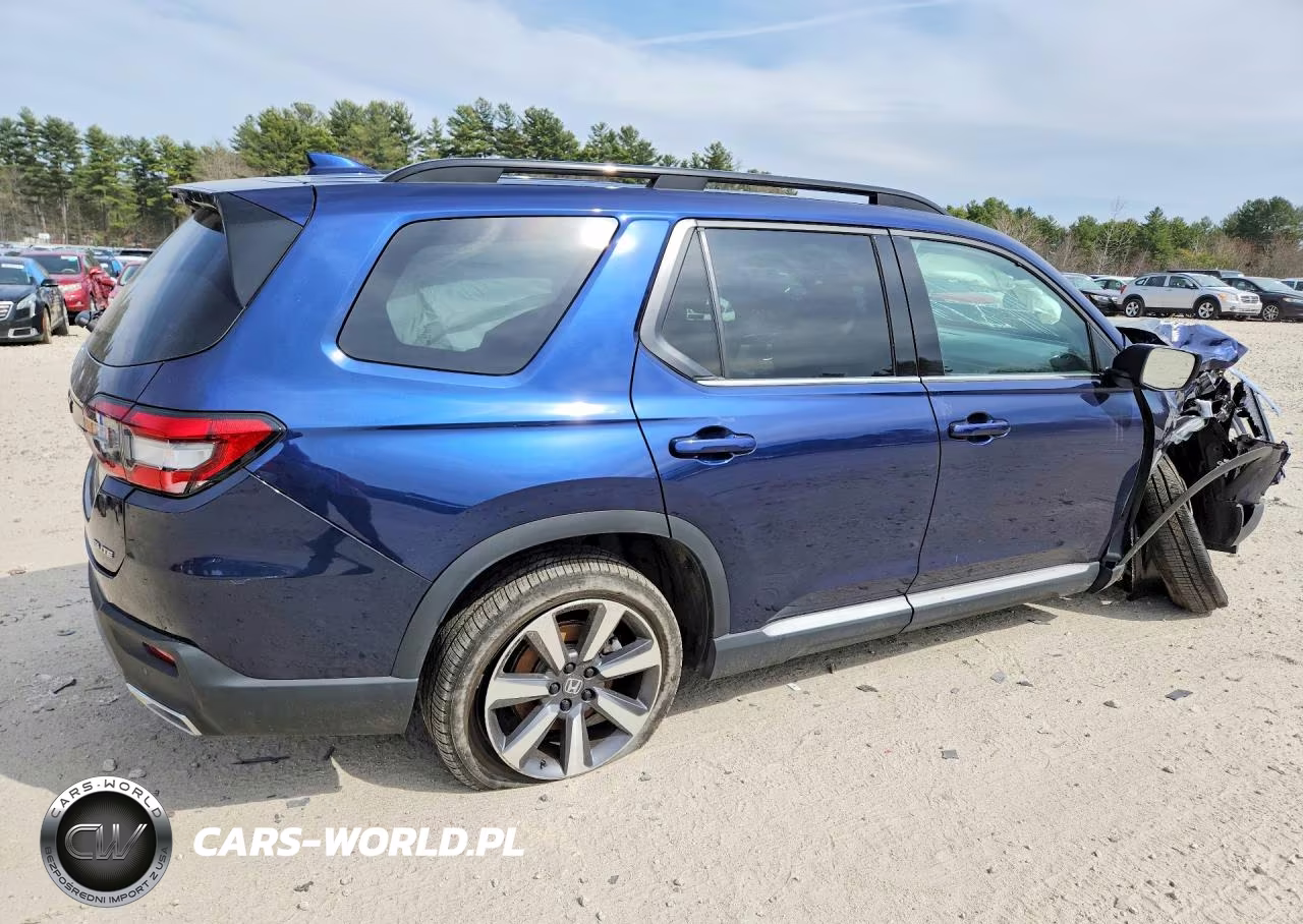 2023 Honda Pilot Elite VIN:5FNYG1H86PB011627 - 3