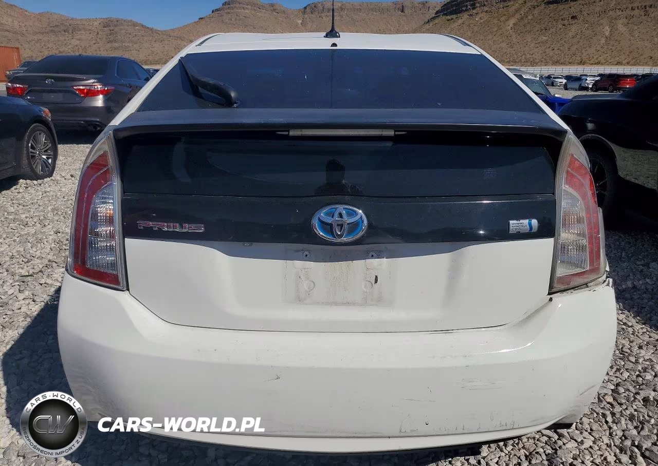 2014 Toyota Prius Three VIN:JTDKN3DU8E0384268 - 6