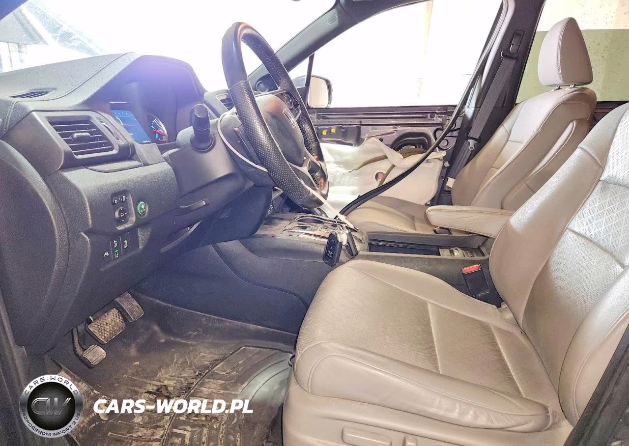 2020 Honda Passport Touring VIN:5FNYF8H90LB015557 - 7