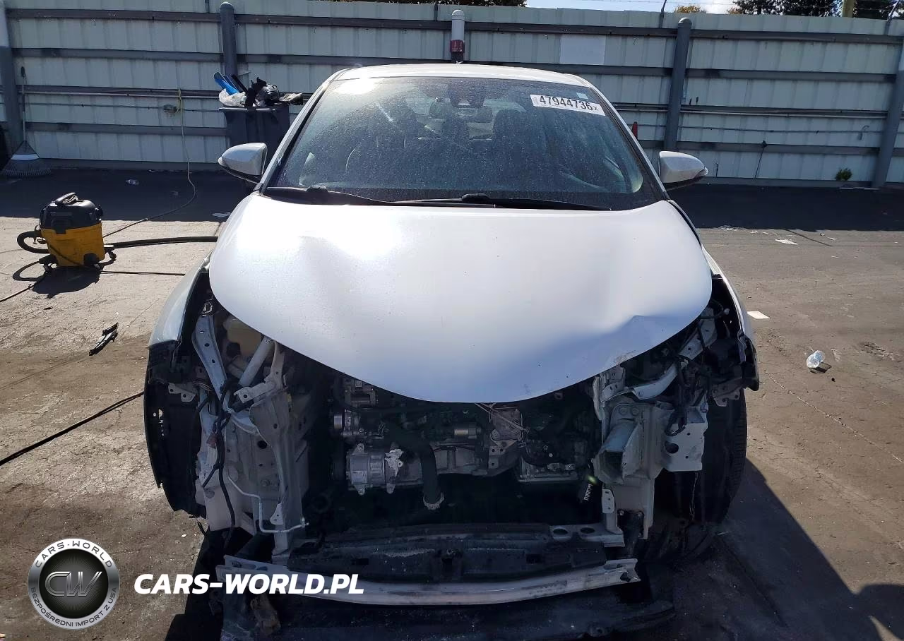 2019 Toyota C-Hr Xle VIN:NMTKHMBX3KR080086 - 5