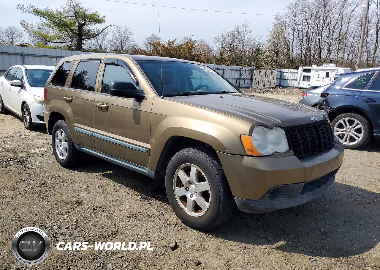 2008 Jeep Grand Cherokee Laredo VIN:1J8GS48K68C240808 - 4