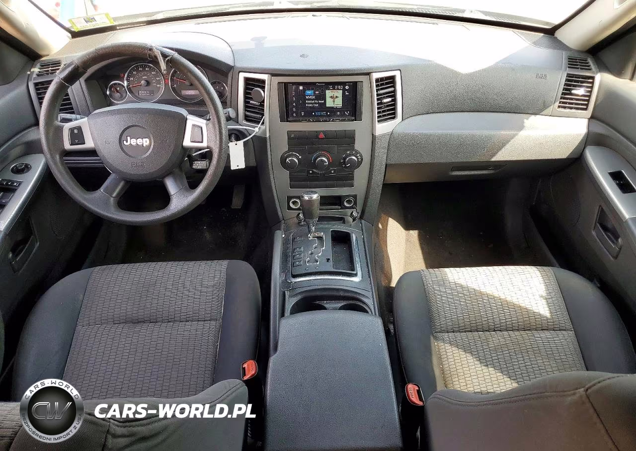 2008 Jeep Grand Cherokee Laredo VIN:1J8GS48K68C240808 - 8