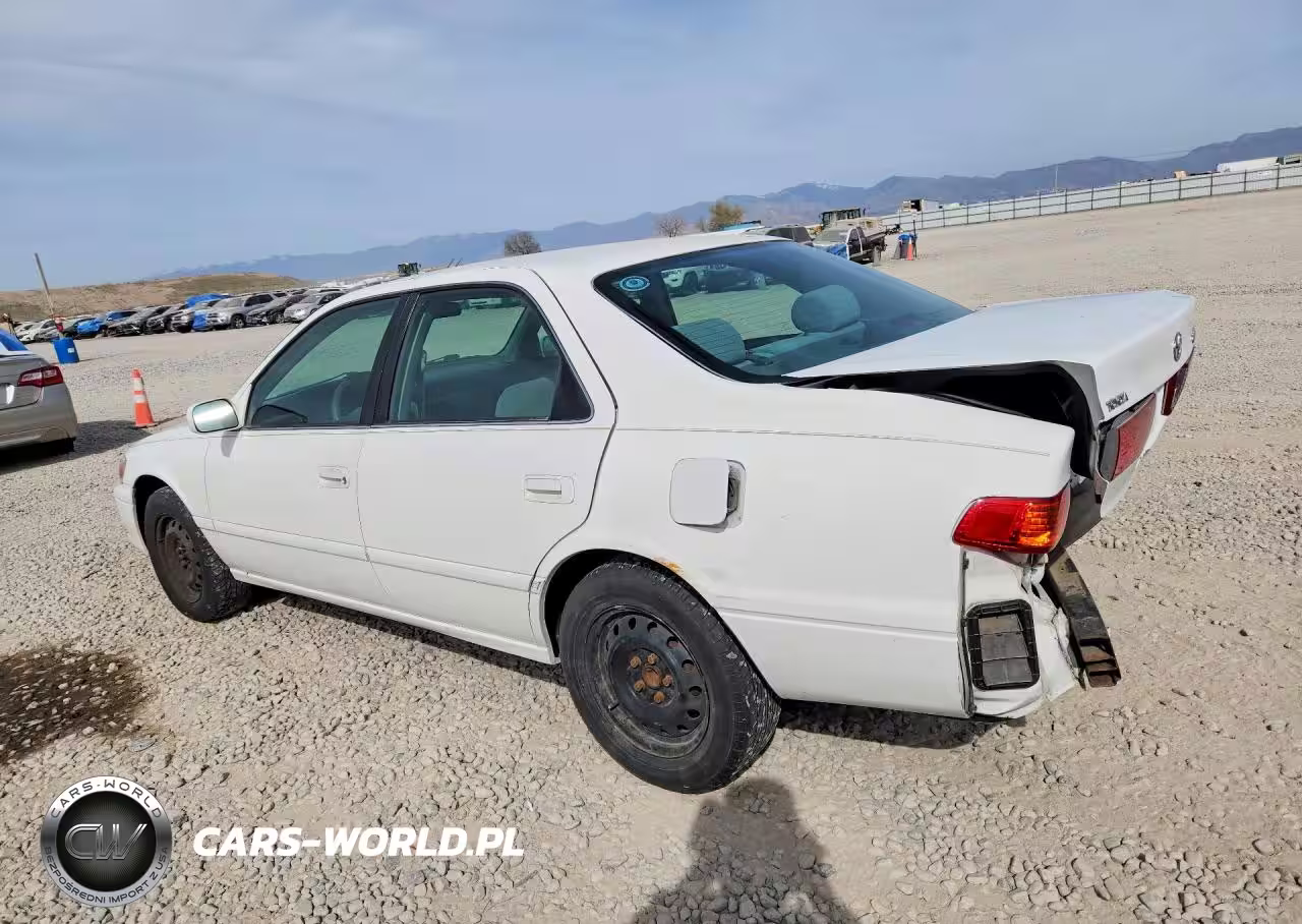 2000 Toyota Camry Le VIN:4T1BG22K6YU939328 - 2