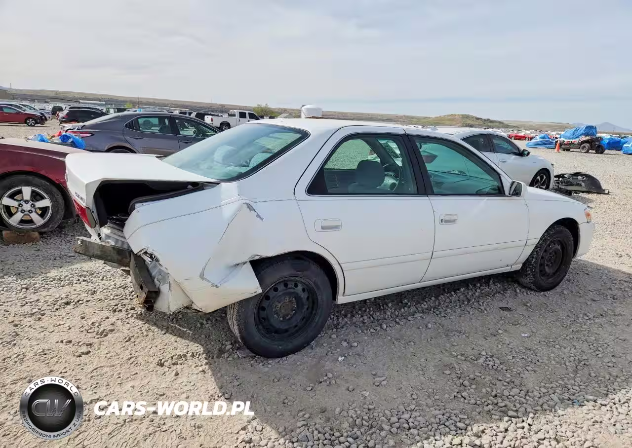 2000 Toyota Camry Le VIN:4T1BG22K6YU939328 - 3