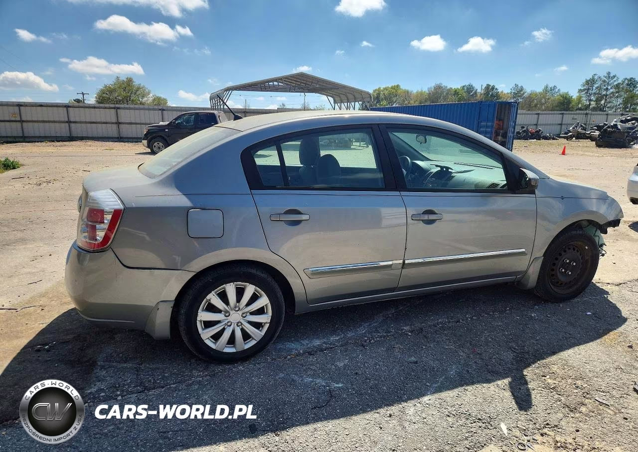 2010 Nissan Sentra 2.0 VIN:3N1AB6AP0AL675805 - 3