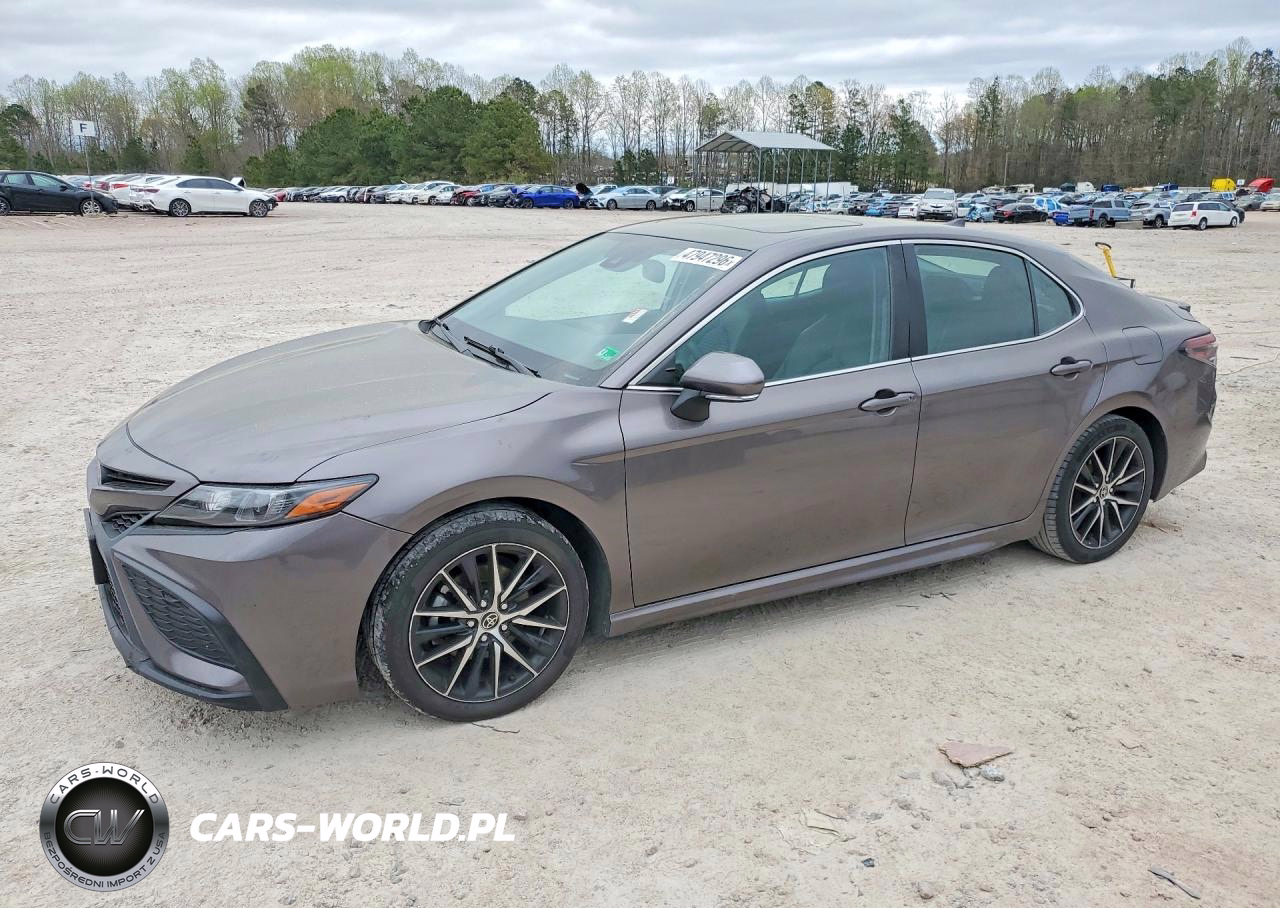 2022 Toyota Camry Se – zdjęcie 1 z 12