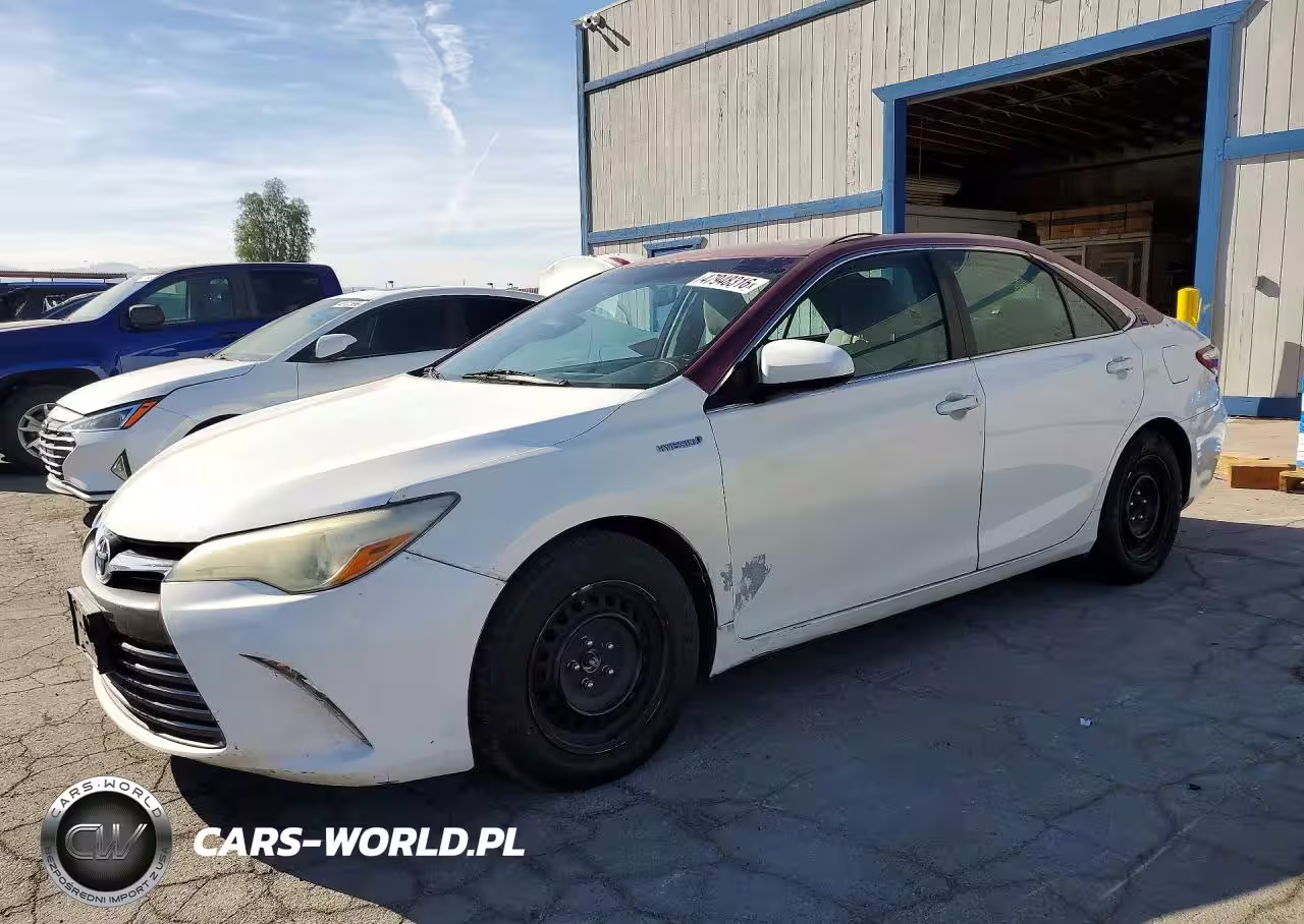 2016 Toyota Camry Hybrid Le