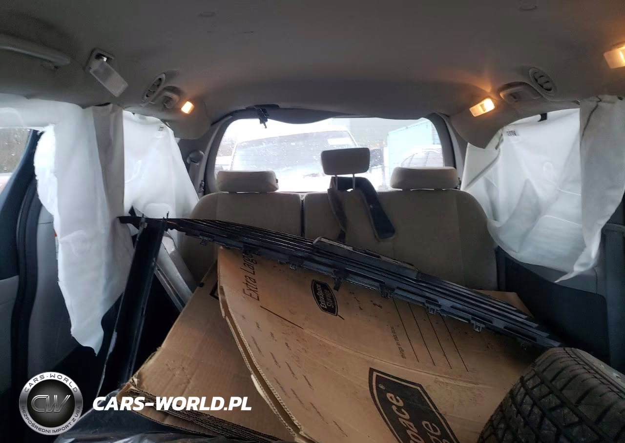 2020 Toyota Sienna L 7-Passenger VIN:5TDZZ3DC6LS082790 - 10