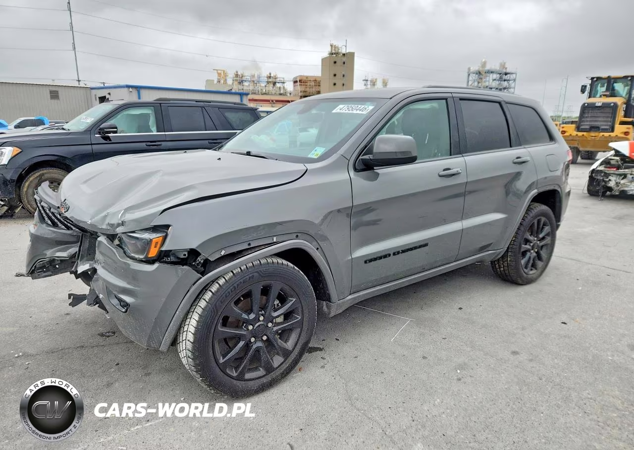 2020 Jeep Grand Cherokee Laredo