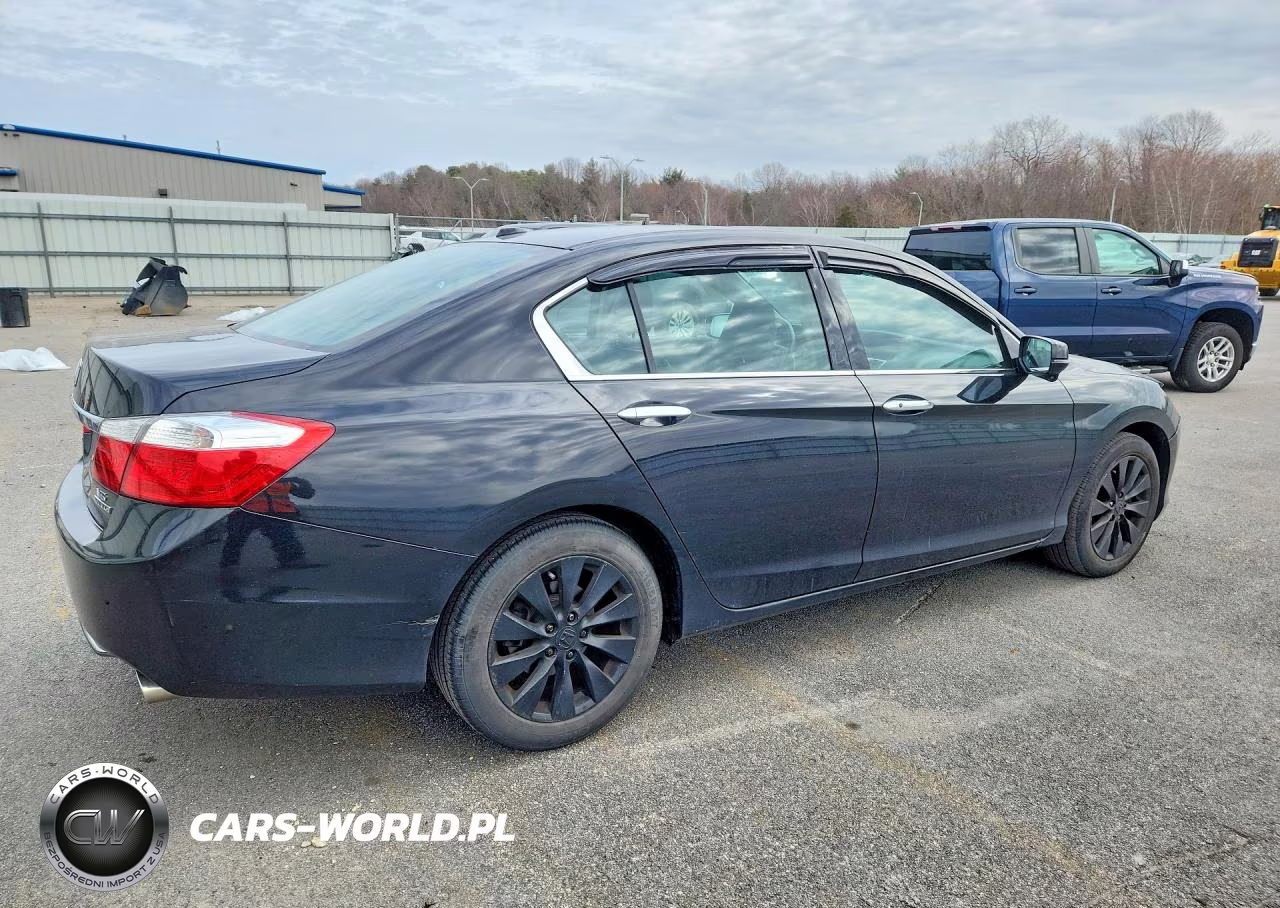 2014 Honda Accord Touring VIN:1HGCR3F91EA032324 - 3