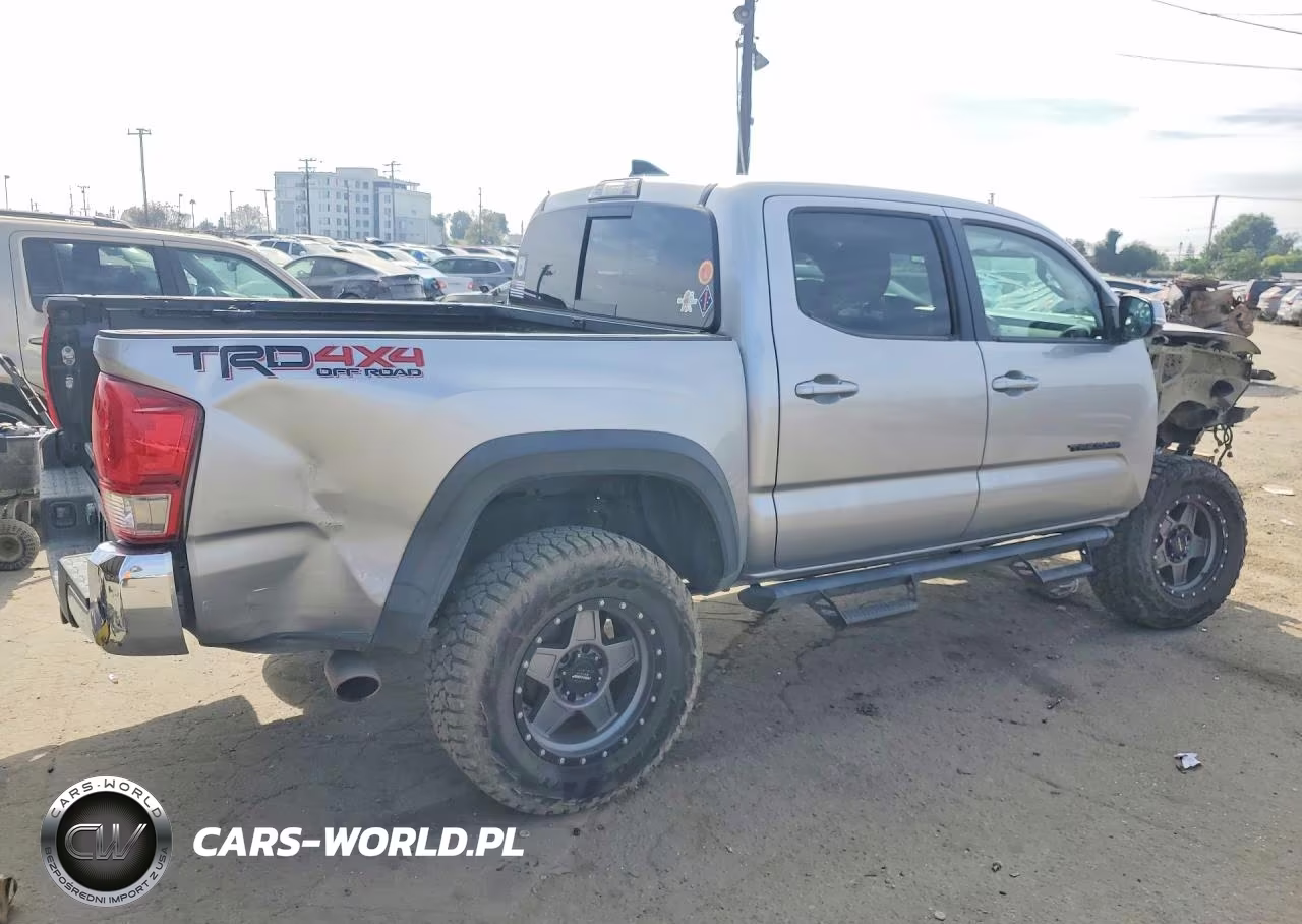 2017 Toyota Tacoma Trd Off-Road VIN:3TMCZ5AN0HM090740 - 3
