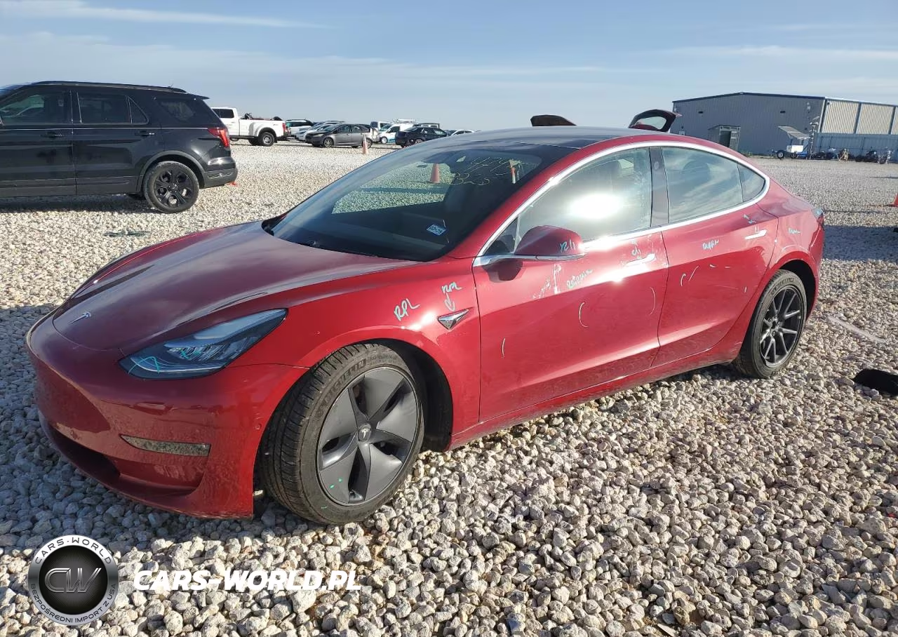 2019 Tesla Model 3 – zdjęcie 1 z 12