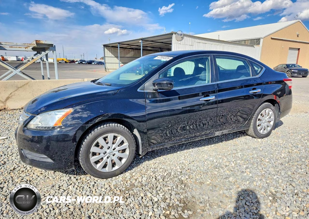 2013 Nissan Sentra S – zdjęcie 1 z 12