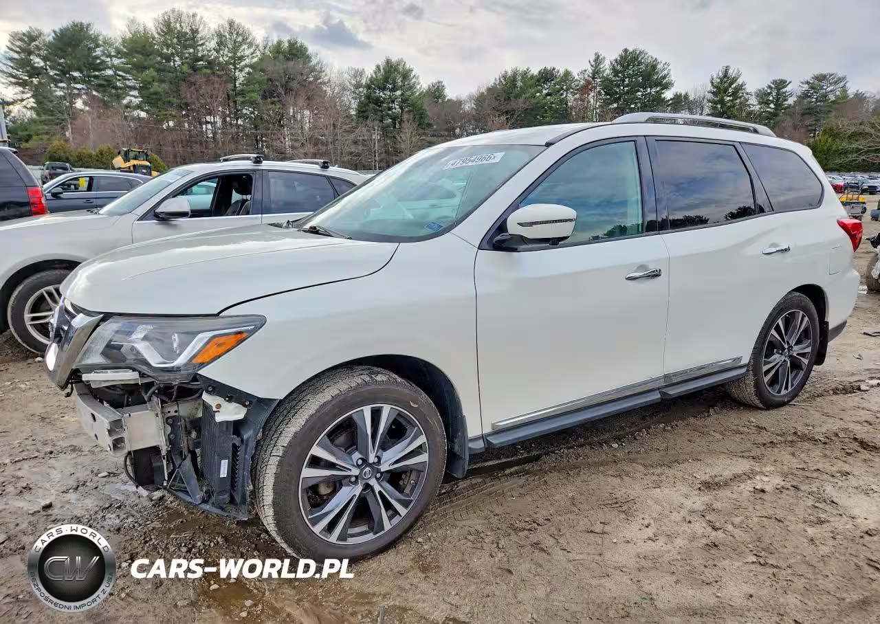 2017 Nissan Pathfinder Platinum