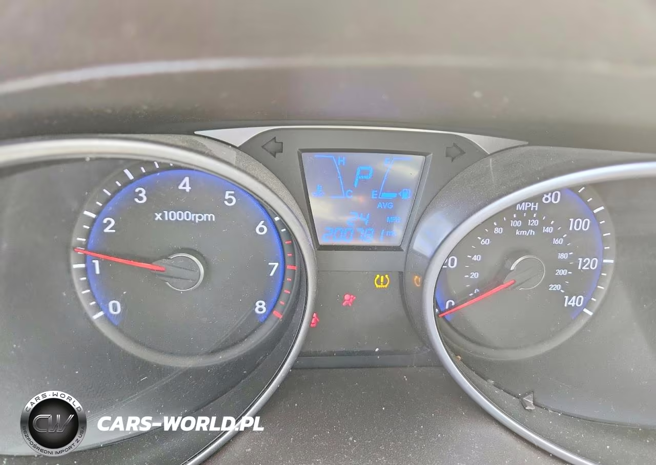 2011 Hyundai Tucson VIN:KM8JUCAC3BU201577 - 9