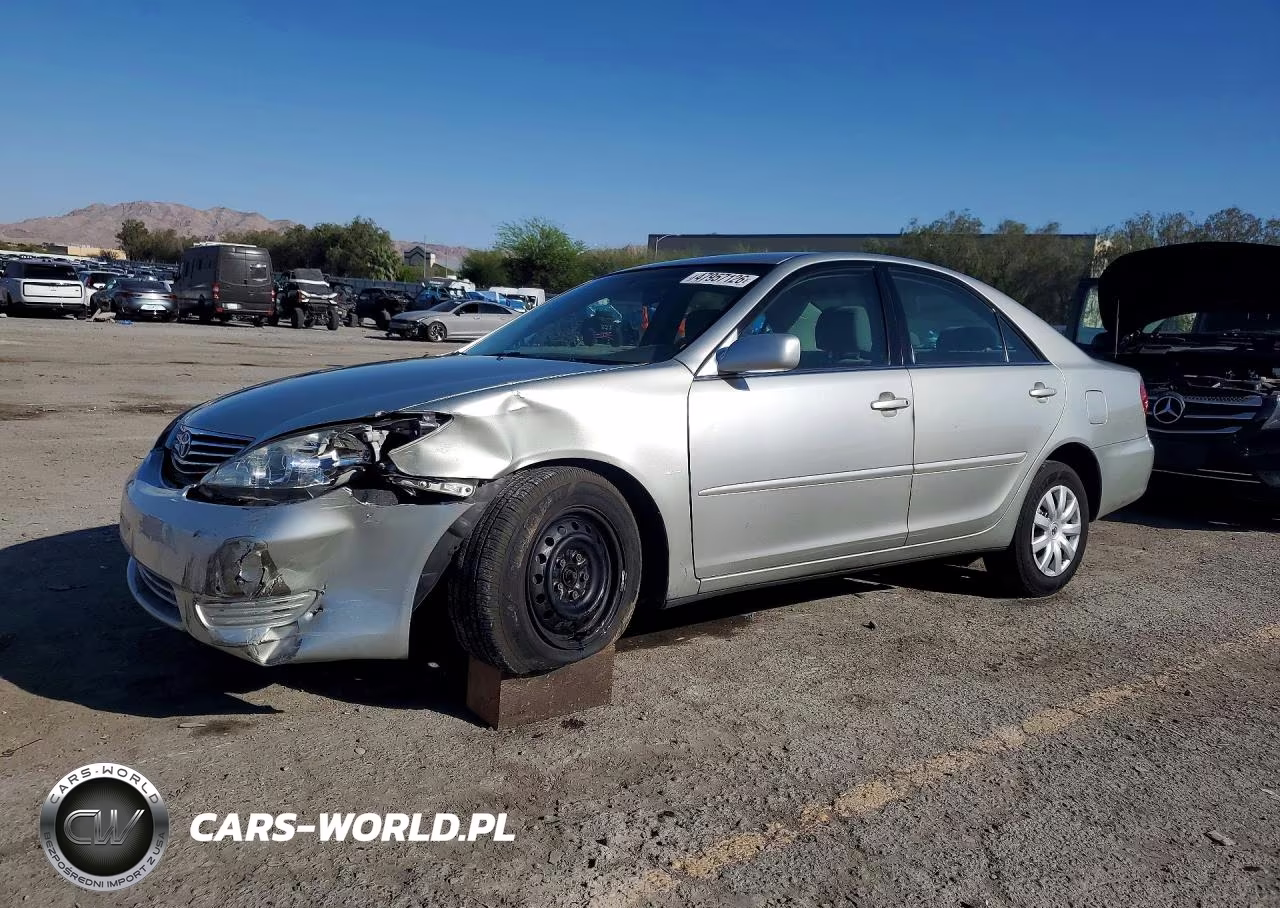 2005 Toyota Camry Le
