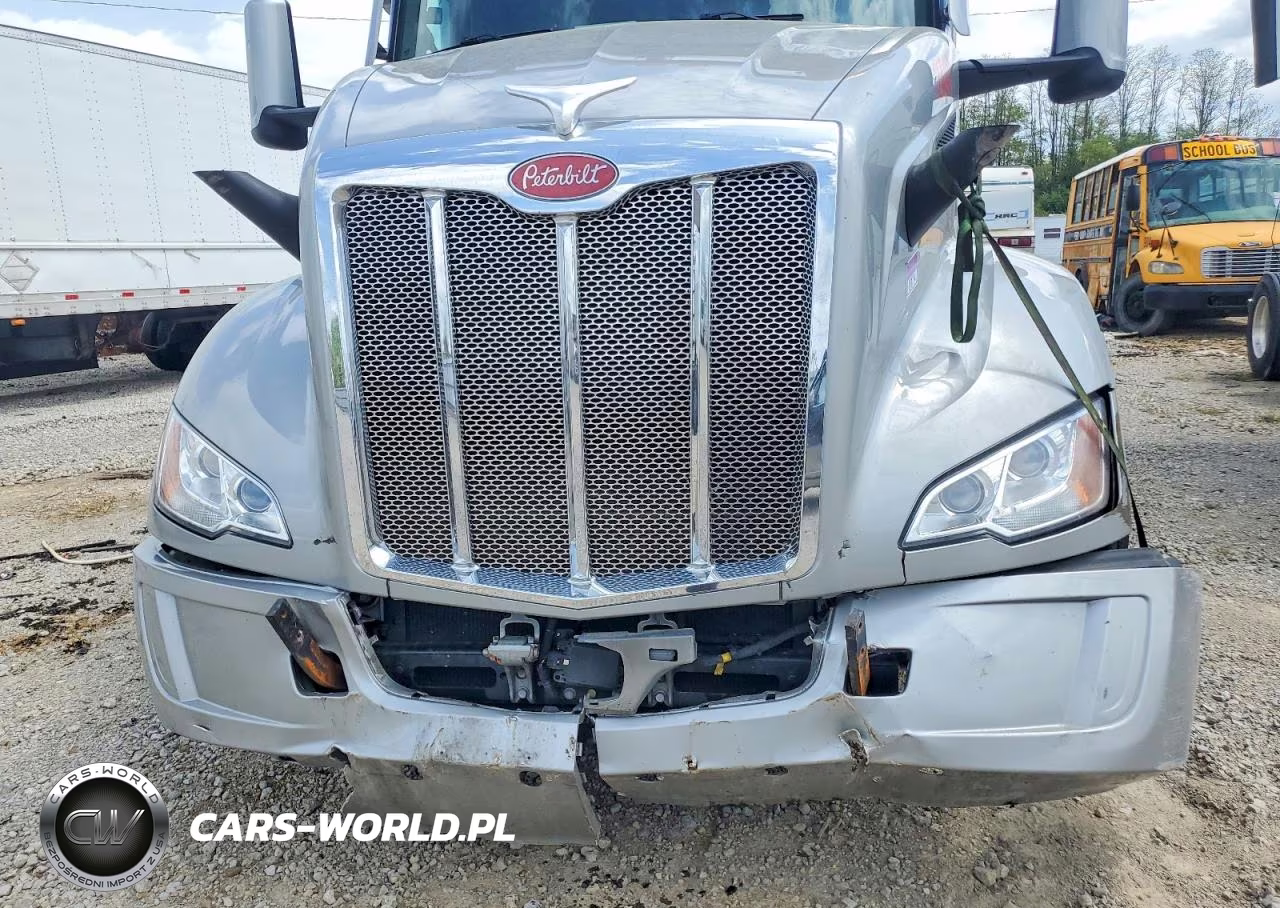 2024 Peterbilt 579 Semi Truck VIN:1XPBDP9X4RD643705 - 9