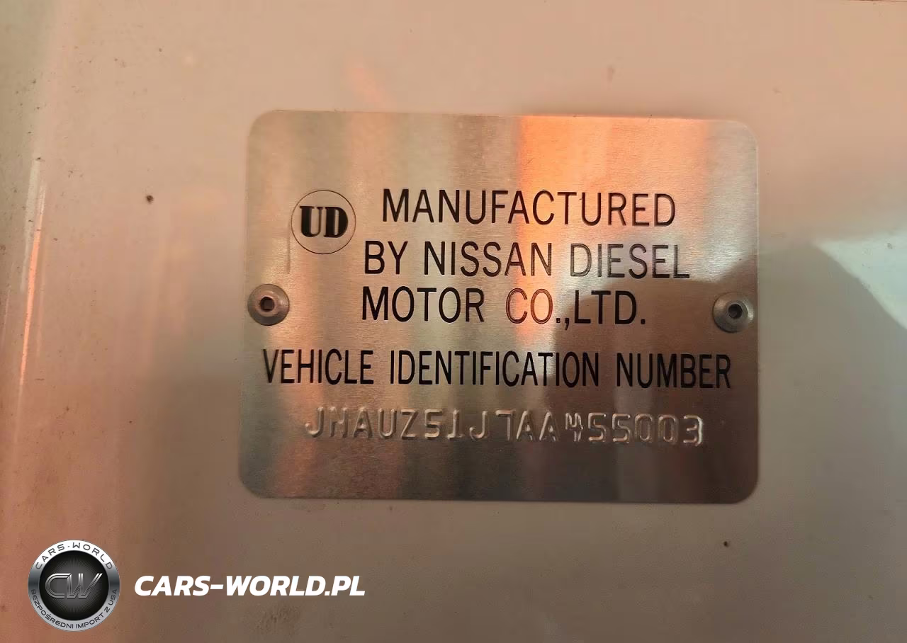 2010 Nissan Diesel Ud1400 Refrigerated Box Truck VIN:JNAUZ51J7AA455003 - 14