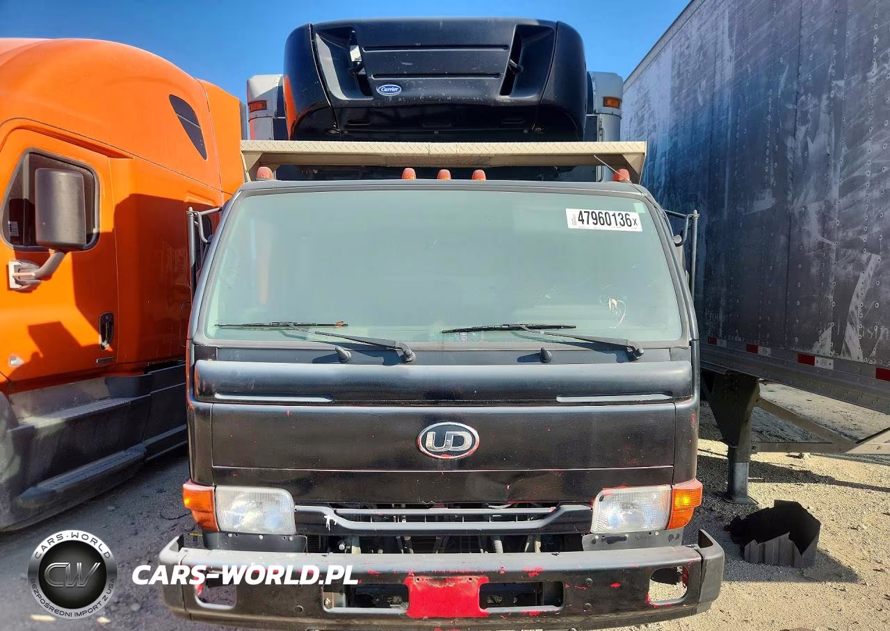 2010 Nissan Diesel Ud1400 Refrigerated Box Truck VIN:JNAUZ51J7AA455003 - 5