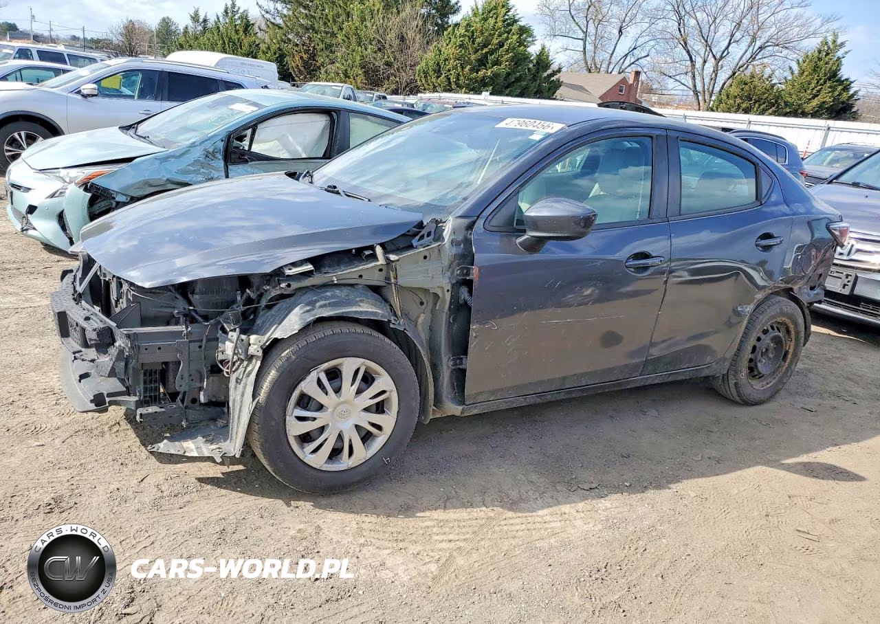 2019 Toyota Yaris L – zdjęcie 1 z 12
