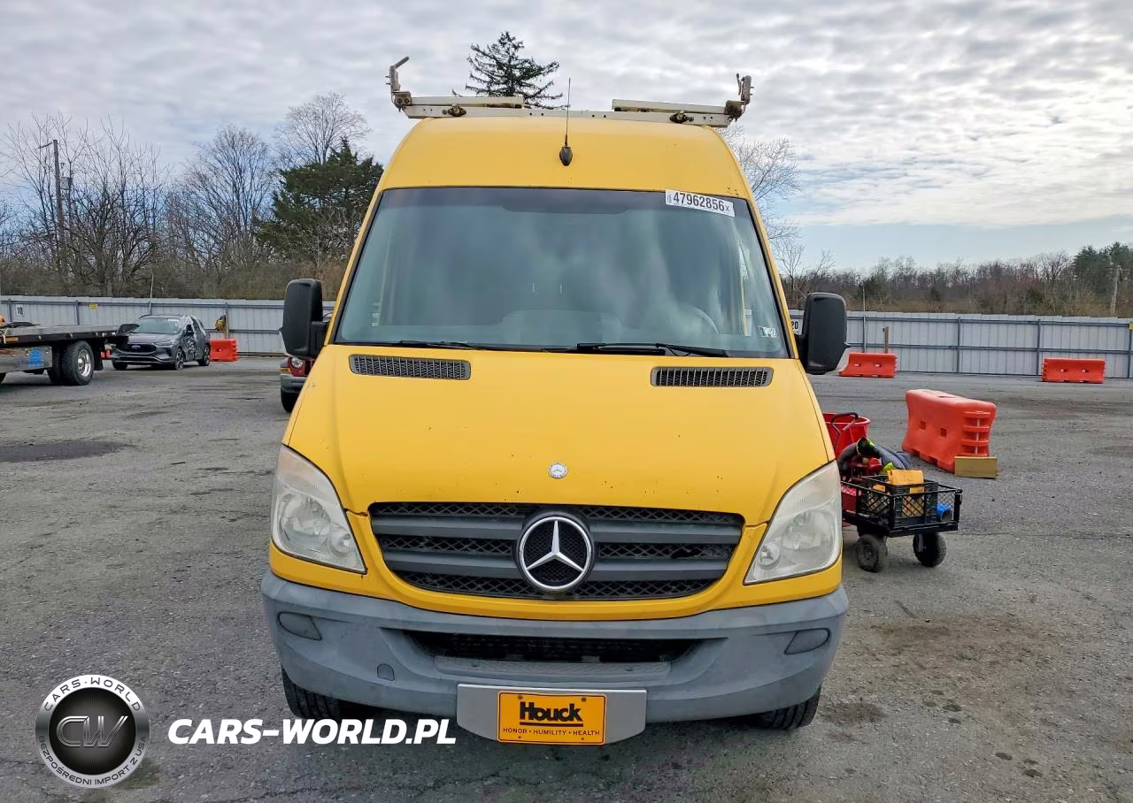 2011 Mercedes Benz Sprinter 2500 VIN:WD3PE7CC7B5584492 - 5