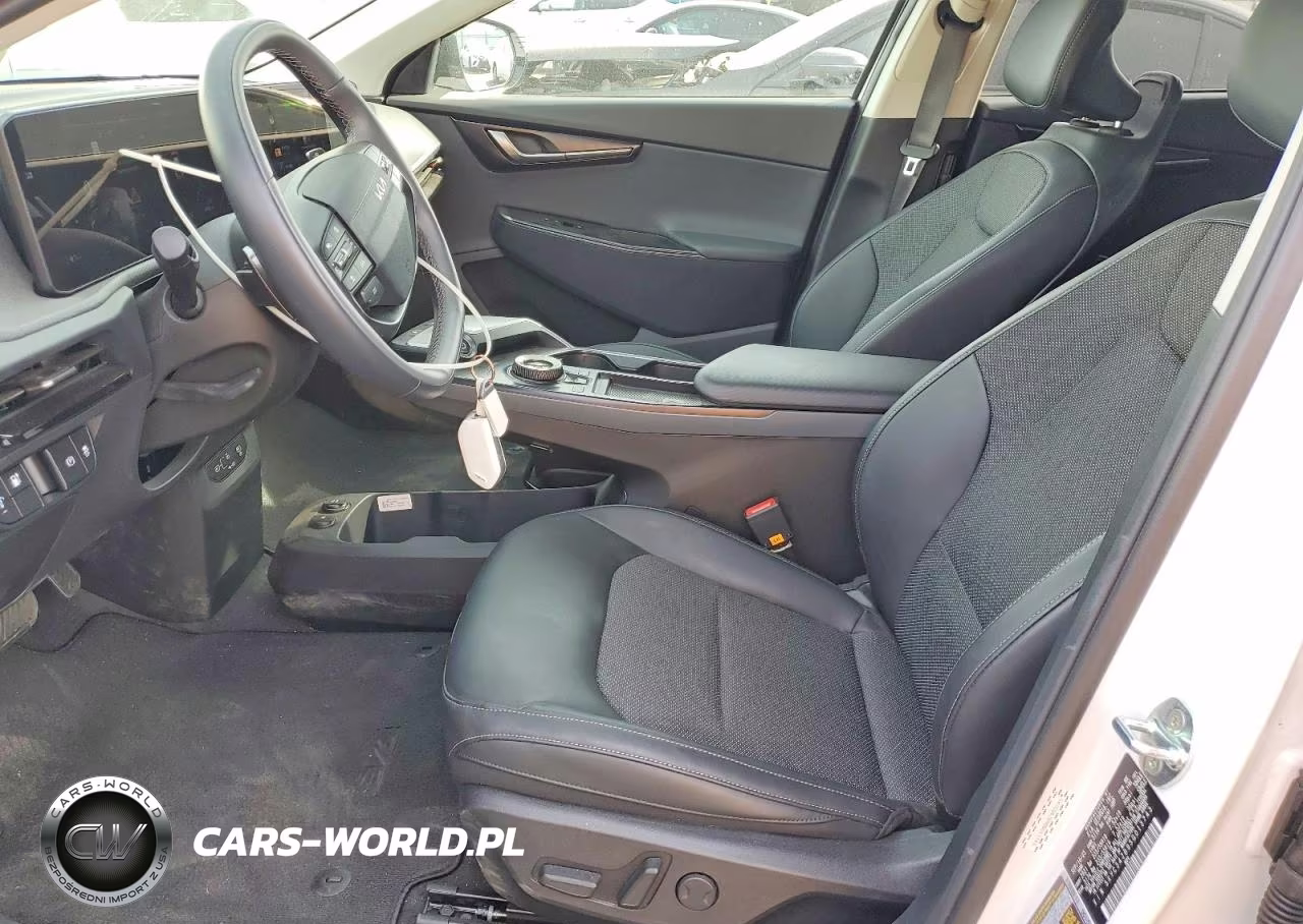 2025 Kia Ev6 Light VIN:5XYC34JB9SG013743 - 7