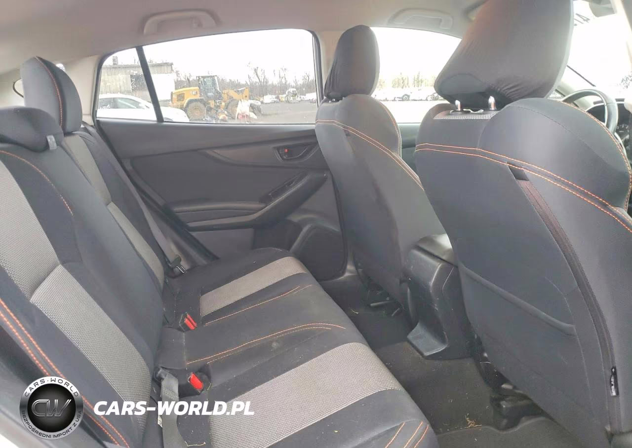 2018 Subaru Crosstrek Premium VIN:JF2GTADCXJH298156 - 10