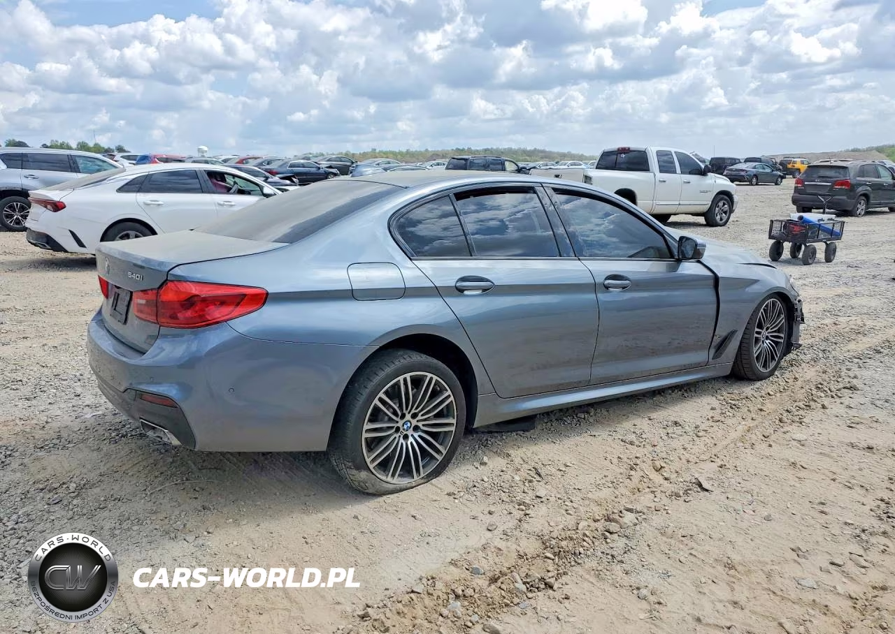 2019 BMW 540 I VIN:WBAJE5C57KWW13384 - 3