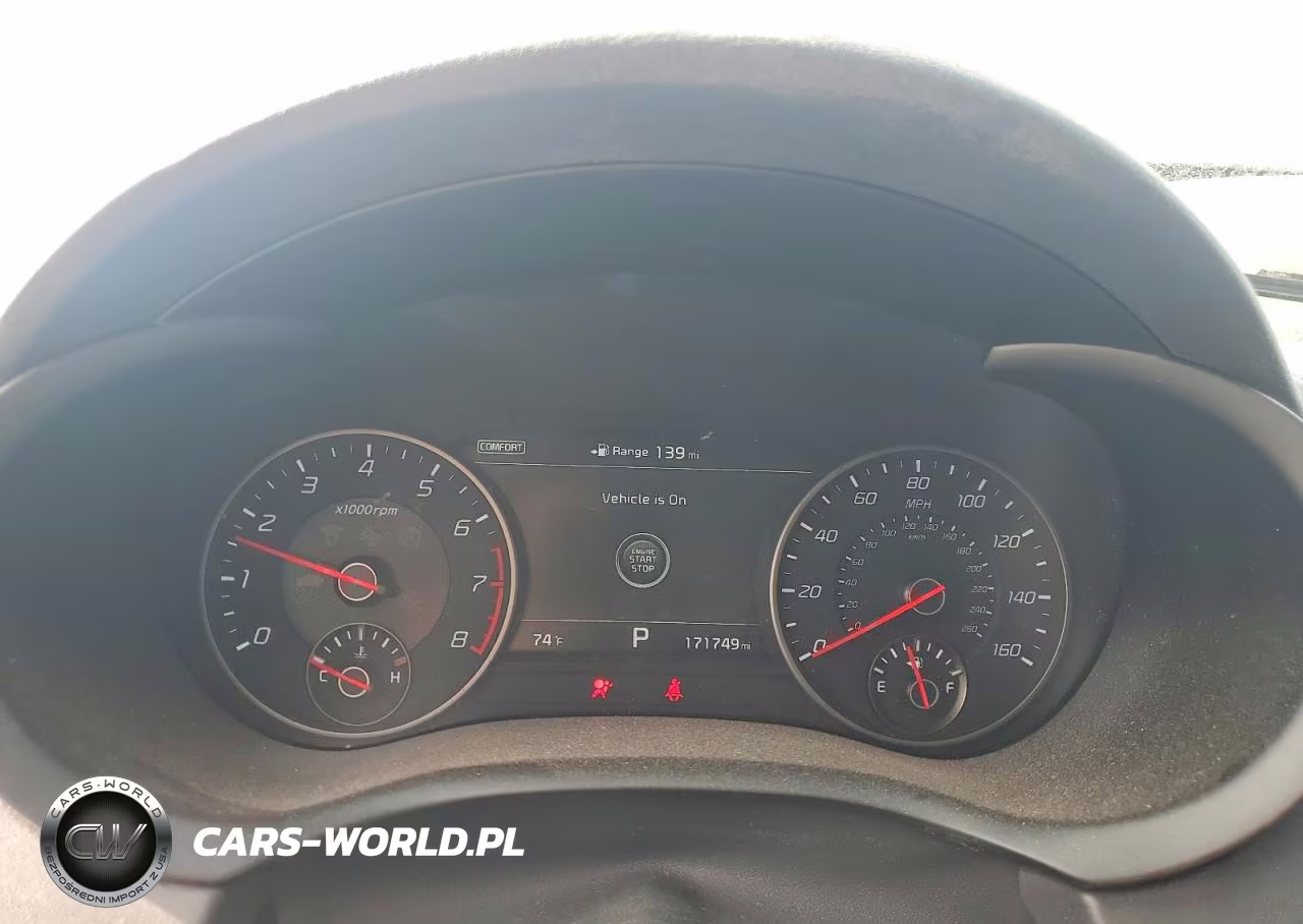 2018 Kia Stinger Premium VIN:KNAE25LA0J6015319 - 9