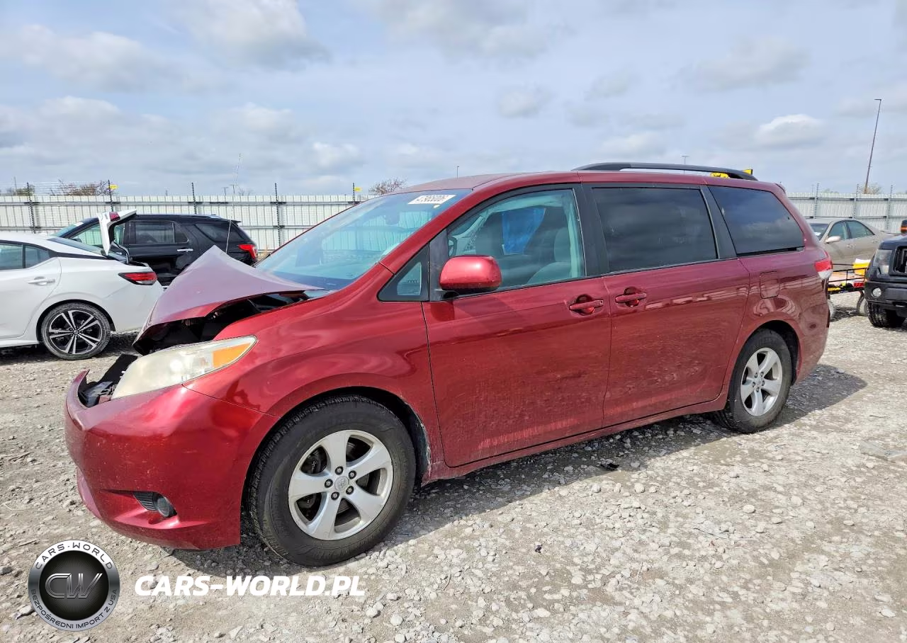 2011 Toyota Sienna Le