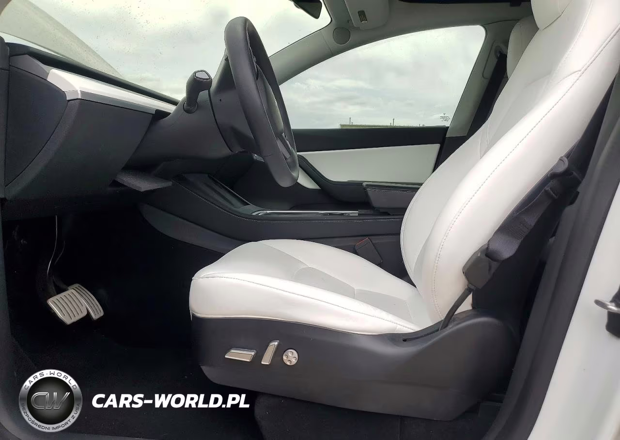 2022 Tesla Model Y VIN:7SAYGDEF7NF406145 - 7