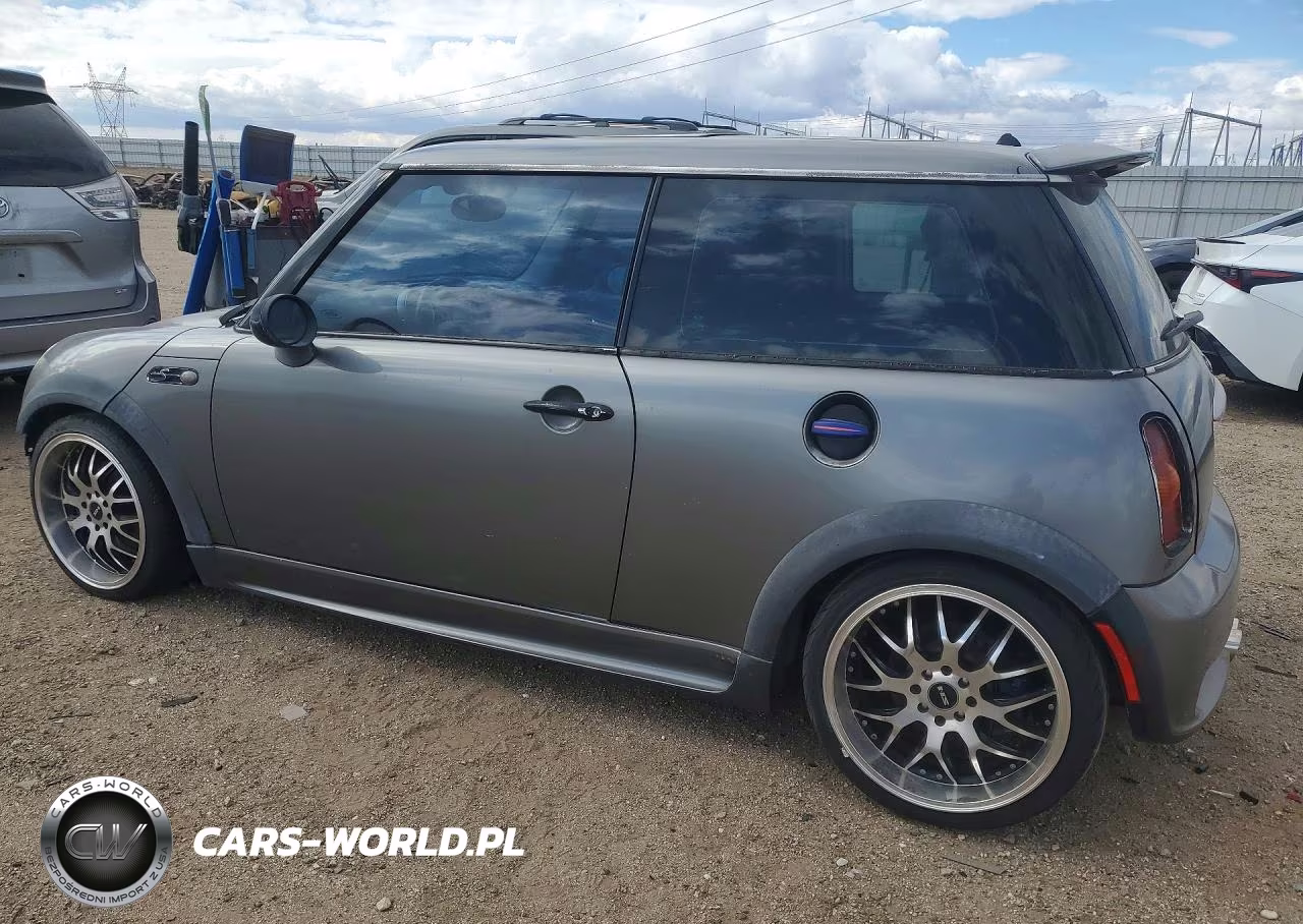 2003 Mini Cooper S VIN:WMWRE33453TD63969 - 2