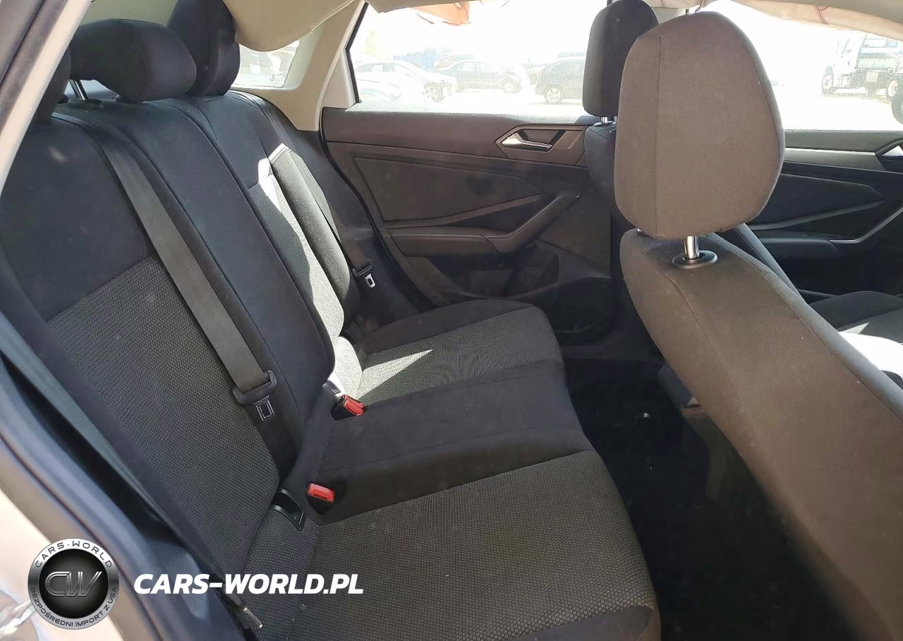 2019 Volkswagen Jetta S VIN:3VWC57BUXKM131800 - 10