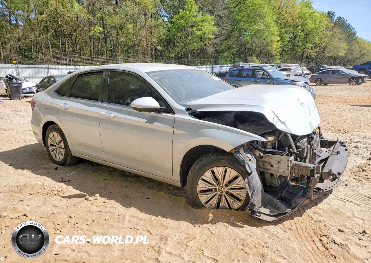 2019 Volkswagen Jetta S VIN:3VWC57BUXKM131800 - 4