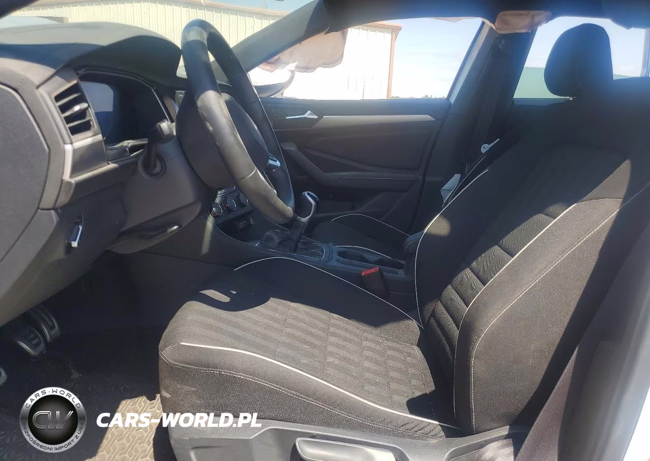 2024 Volkswagen Jetta Sport VIN:3VWAM7BU4RM048514 - 7