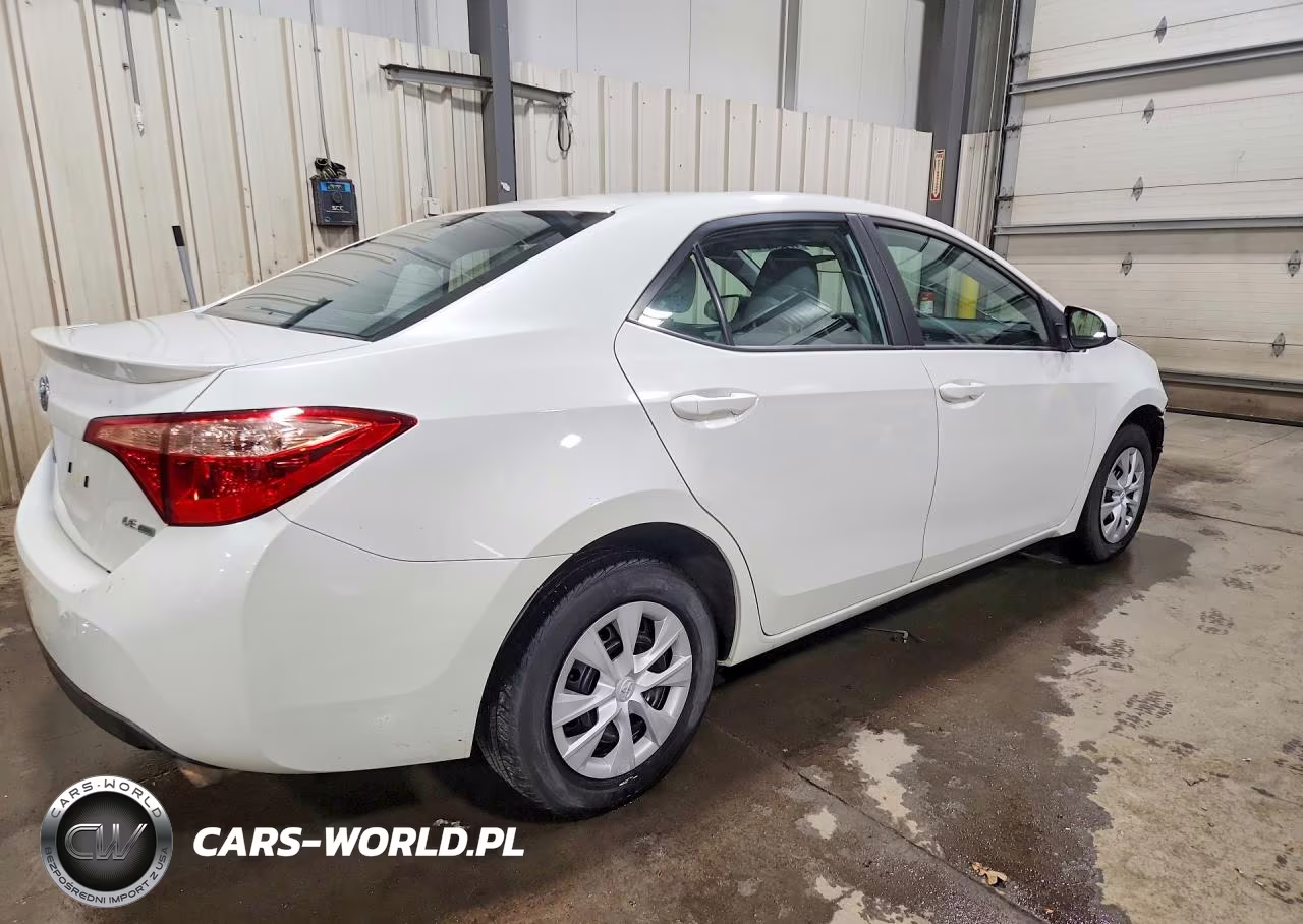 2019 Toyota Corolla Le Eco VIN:5YFBPRHE1KP924934 - 3