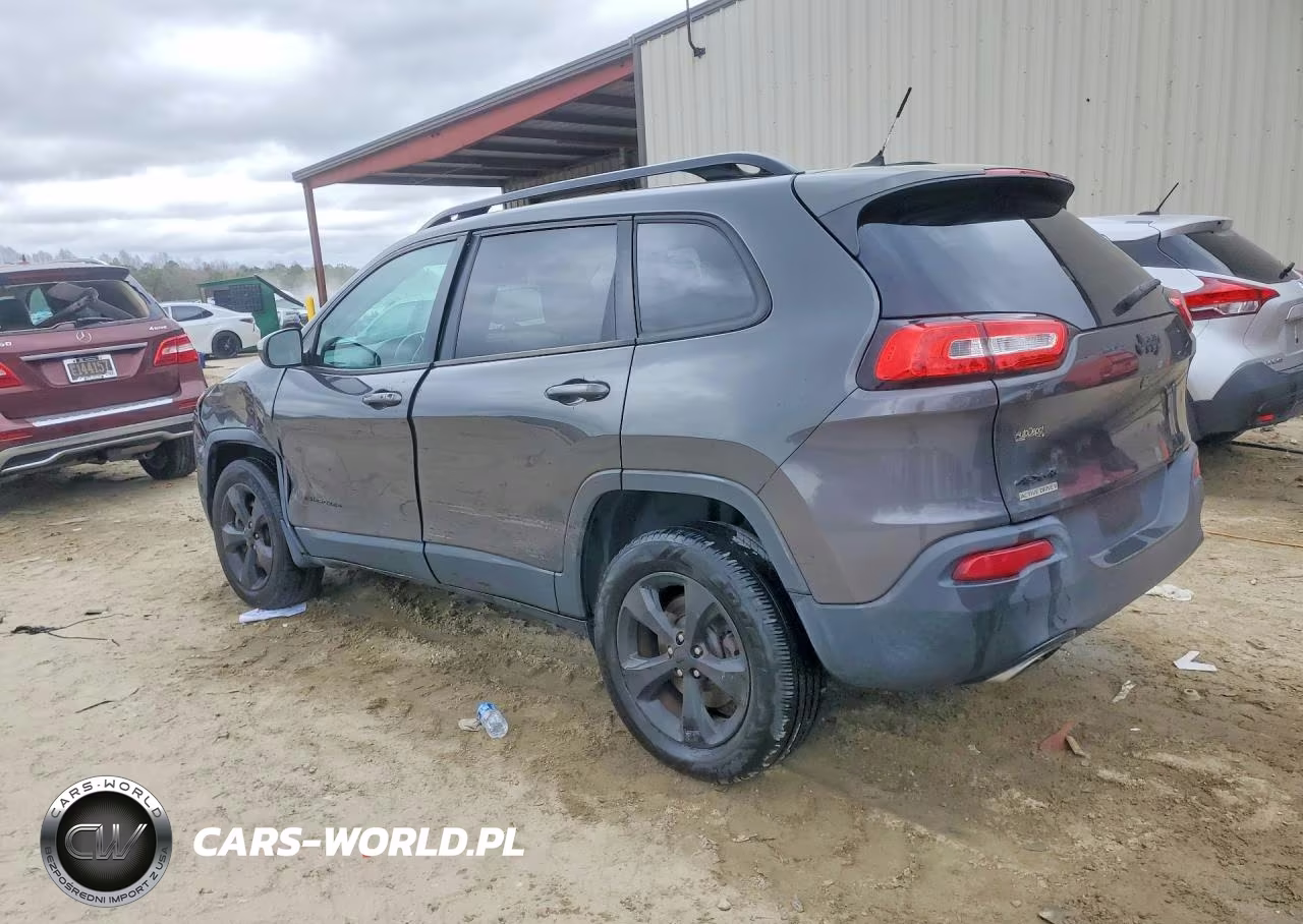 2015 Jeep Cherokee Latitude VIN:1C4PJMCS4FW789260 - 2